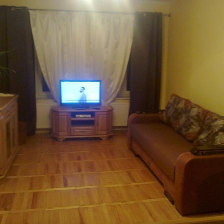 Apartment With Balcony Лвив Екстериор снимка