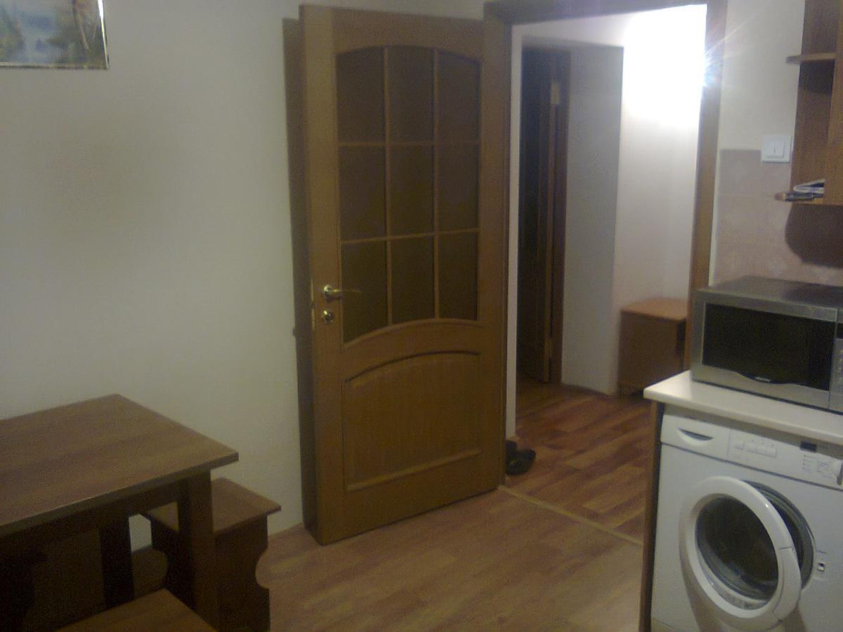 Apartment With Balcony Лвив Екстериор снимка